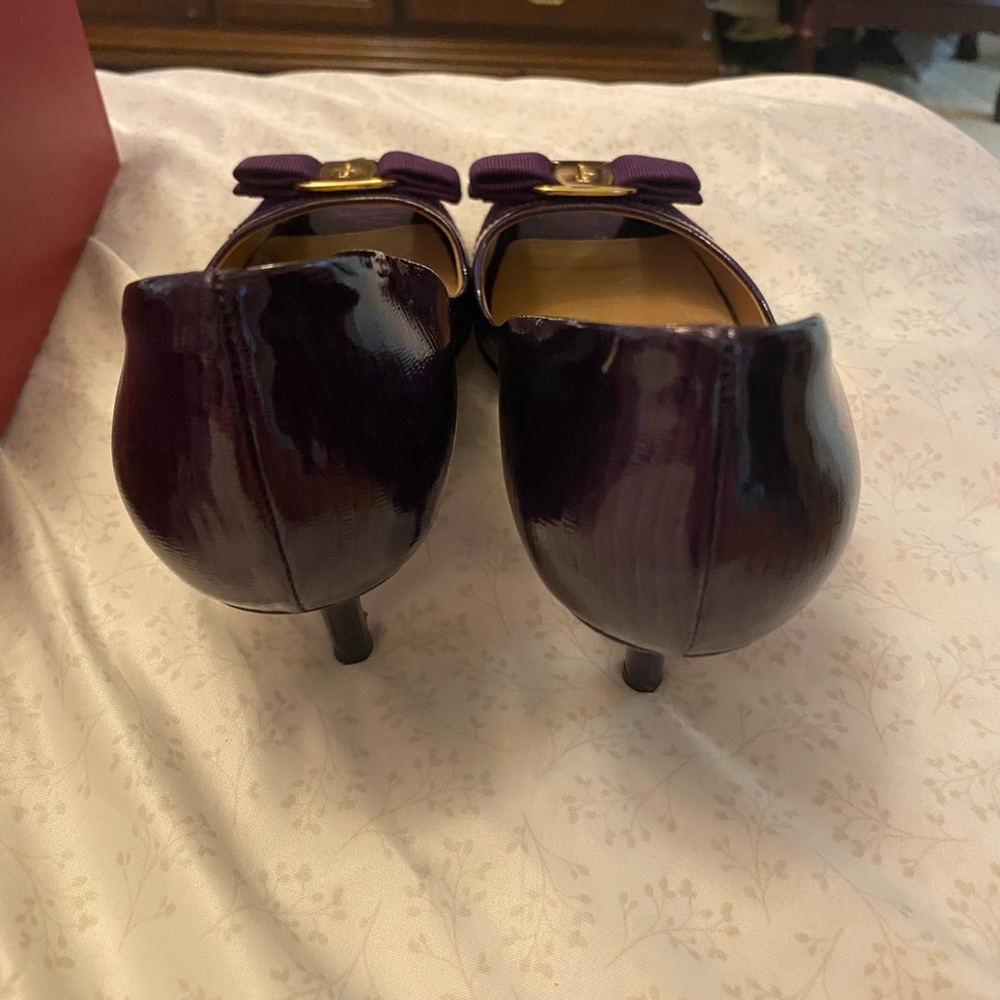 Salvatore Ferragamo Purple Mid-heel Peep Toe Pump - Picture 3 of 10